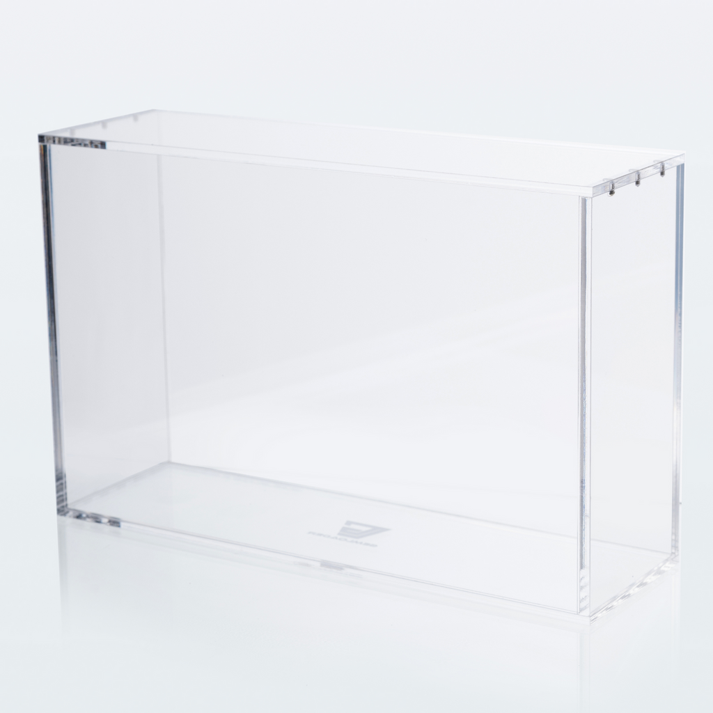 The Acrylic Box – Ultra Premium Collection Box (Charizard Edition)